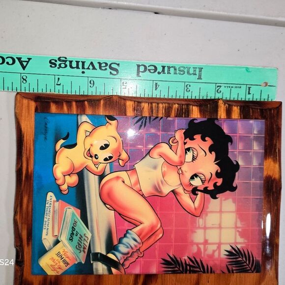 CLOSET CLEAR-OUT: PRICE DROP Vintage Sexy betty boop  wall clock - Picture 4 of 9